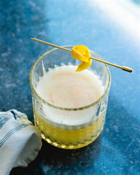Gin sour recipe. Add gin, lemon juice, pumpkin butter, and egg white to cocktail shaker. Shake mixture for 20 seconds. Add ice and shake mixture again for 20 seconds. Strain into serving glass, and garnish with a ... 