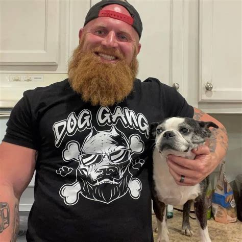 Ginger Billy Biography, Wiki, Height, Age, Net Worth. By James June 15, 2023 ... Ginger Billy is a renowned American rapper, producer, and entrepreneur. He is known for his unique style of rap and his creative production. His music has been featured in numerous films and television shows. He has also worked with many of the biggest names in the ....