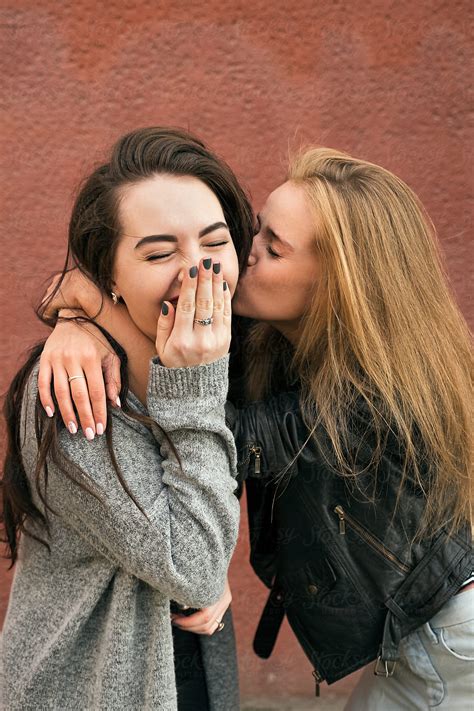 Girlfriend kiss girlfriend. Things To Know About Girlfriend kiss girlfriend. 