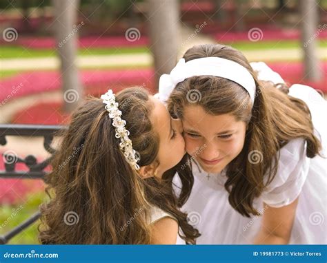 Girlkiss. Things To Know About Girlkiss. 