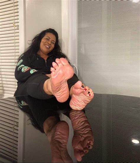 Girls ass soles.  Thousands of new images every day Completely Free to...