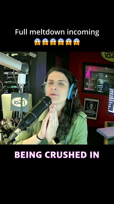 Girls from macomb nude.  Bonus points if you bring some material to trade.  Feb 24, 2012 · A...