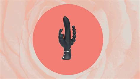 Girls shoving weird stuff into their pussy.  They People put weird stuff up ...