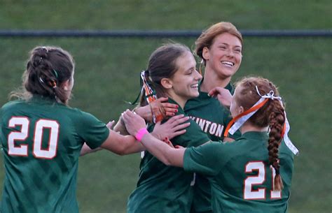 Girls soccer: Tight-knit Hopkinton 15-0 and rolling