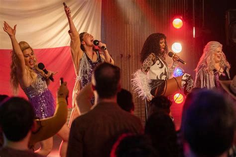 Sakasevedeo - Girls5eva Promises Biggest Comeback as Show Makes Netflix Debut