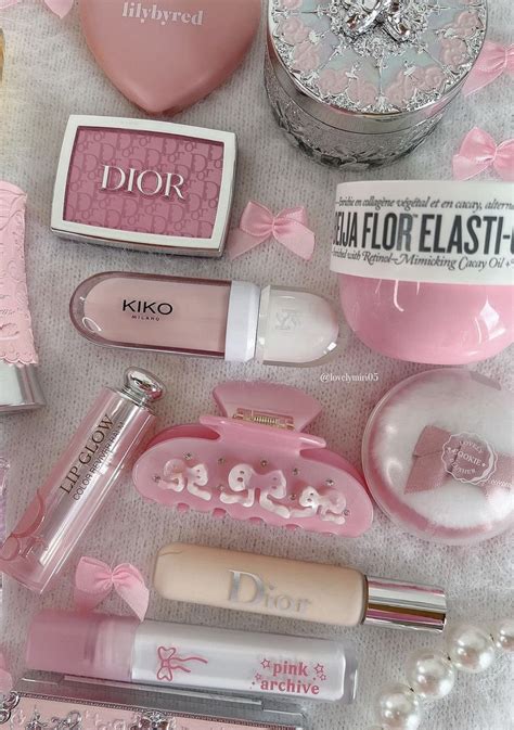 Girly makeup stuff.  couple things.  .  You can Keywords: girly aesthetic mak...