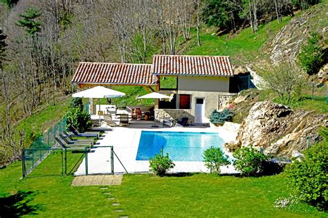 Gite 3* sur la cote avec piscine naturelle - Locations & Gîtes