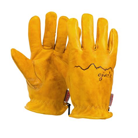 Give r. The original Give'r Glove of 100 Uses. Resilient, rugged and ready for action. Hand waxed and made for the Give'r in us all! Features Versatile 40 gram Thinsulate insulation Slip-on style All-leather exterior Coated with natural beeswax for weatherproofing - each pair of gloves is unique in appearance! Produced by a master-leather worker in Pakistan and … 
