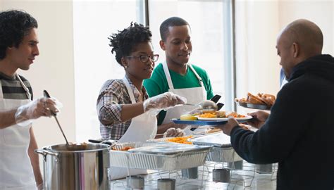 Giving kitchen. LISTEN: Giving Kitchen, a nonprofit based in Atlanta, is dedicated to helping workers in the food service industry when they fall on hard times. GPB's Peter Biello … 