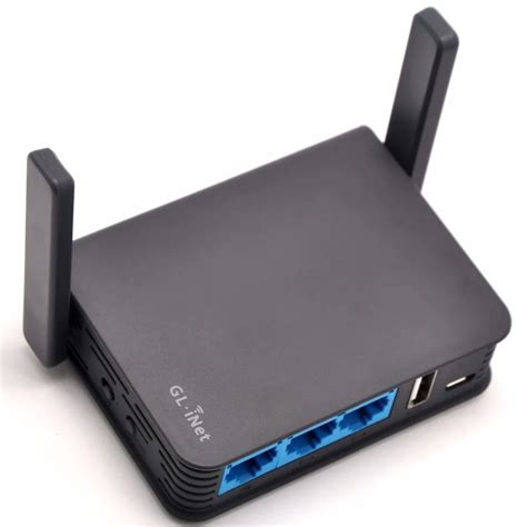 The GL.iNet router referred to below is the GL.iNet router on w