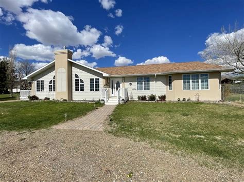 Glasgow mt real estate. Zestimate history & details. 915 Valley View Dr, Glasgow, MT 59230 is currently not for sale. The -- sqft home type unknown home is a -- beds, -- baths property. This home was built in null and last sold on 2023-12-27 for $--. View more property details, sales history, and Zestimate data on Zillow. 