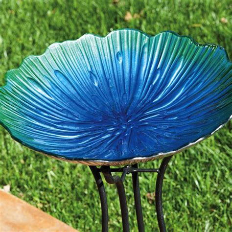 Available for purchase alone, or with our wrought iron Birdbath Hanging Ring or Cradle and Garden Stake, these colorful birdbaths create a bright pop anywhere in the garden Bird Bath Bowls. . 