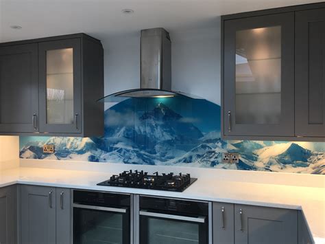 Glass kitchen. A glass kitchen extension can come in a variety of shapes and sizes, each creating a unique look and feel for your room. These can consist of structural glass and span entire walls or simply be formed of a number of clear panes. Their biggest advantages are that they are perfect for flooding rooms with ample natural light and removing visual ... 