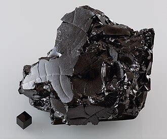 Glassy carbon - Wikipedia