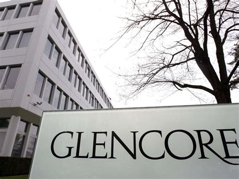 Glencore open to improving Teck offer, but shareholders must reject plan to split