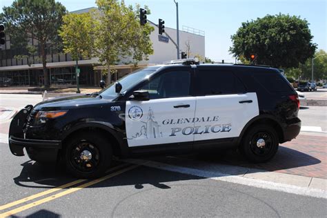 Glendale pd. Police Department Office. 771-7645 771-7306 (fax) On Duty Officer Cell Phone. 678-1017. Chief of Police (cell/voice mail) 678-1016. Visiting the Station: The Glendale police station is staffed Monday thru Friday, 8:30 am to 4:30 pm. The public entrance is on Sharon Road. 