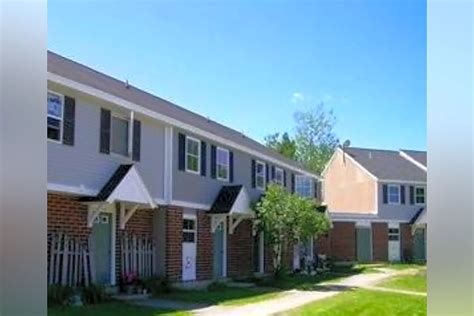 82 Glenridge Drive Augusta, ME - 04330 (207) 622-5569 (207) 622-5594. glenridgegardens@hmrproperties.com. Go to website. Glenridge Garden Apartments Apartment Details. Rent Amount: $759 - $900 Income Based Important information Waiting Lists Most low income apartments have waiting lists. Some of these lists can take years until you can be ...