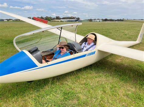 Glider Pilot Training Progress Tracking