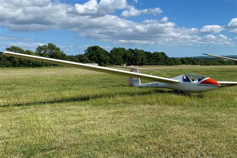 Glider Training Flight Hours Requirements