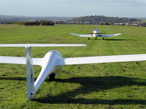 Glider Training Using Aerotow Launch
