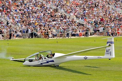 Glider Training and Instructor Feedback