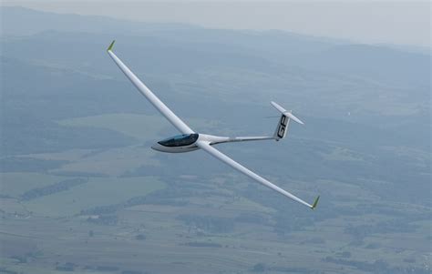 Glider Training for High Performance Gliders