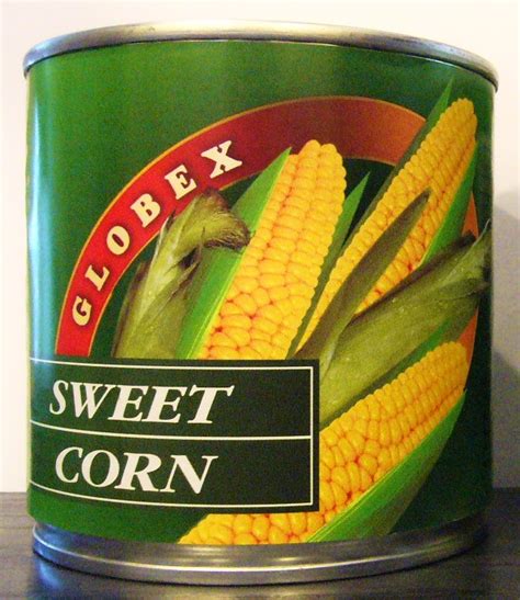 Globex corn. Corn on the cob needs to be cooked for four to six minutes in the microwave. It can be cooked with or without the husks on. 
