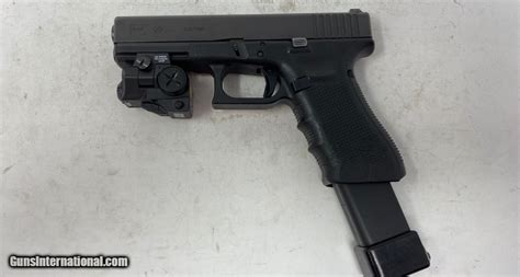 GLOCK 22RD 40S&W MAGAZINE Factory Glock Extended Capacity 22/23/27/35 Ambidextrous Cut 40S&W Black Polymer Magazine • No Front Cut for SF Often overlooked, the magazine is one of the most critical components of a pistol. The GLOCK precision-made, stagger-column, high-capacity device is designed to reliably feed all ammunition types. Lightweight and strong, with a polymer shell enclosing a .... 