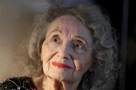 Gloria Dea, 1st magician on Las Vegas Strip, dies at age 100