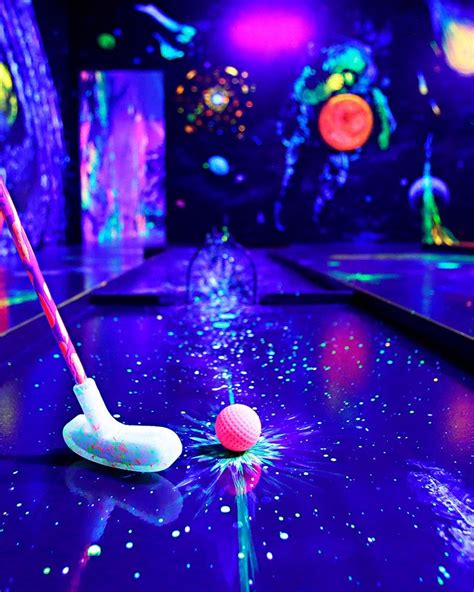 Glow mini golf. Glowgolf, European Bar, Le Bar Europeen,melbourne and Australias only 18 hole glow in the dark mini golf, using state of the art UV lights and sound, take a hit around australia covering the docklands, apostiles, barrier reef, the cricket room, the daintree forest followed by the outback and the Aboriginal cane and ending with ned kelly. 