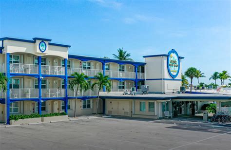 Glunz hotel florida. Glunz Ocean Beach Hotel & Resort MM 53.5 OS, 351 E. Ocean Dr., Key Colony Beach, Florida 33051, USA 