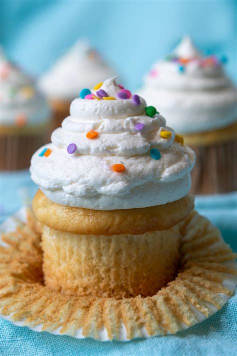Gluten free cupcake. While we might think of pumpkin-spice flavored coffee drinks first, autumn ushers in a whole slew of comforting, tasty flavors and dishes. At seasonal gatherings, like Halloween or... 