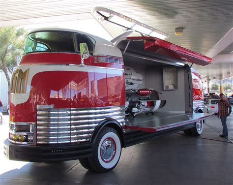 Gm futurliner. 19 Jan 2015 ... Parade of Progress Futurliner. Only 12 were built. Only a handful exist. A few are restored. And we were lucky enough to shoot video of this ... 