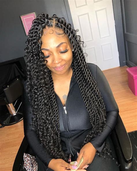 41 Senegalese Twists Natural Hair Styles to Elevate Your Look in 2024 December 6, 2023 by Monique Johnson / Posted in Braids When it comes to embracing your natural beauty while exuding style and elegance, Senegalese twists natural hair are a go-to choice for many.