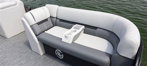 Pontooning is a great way to get out on the water and enjoy a day of relaxation and fun. But before you can get out on the water, you need to choose the right boat for your pontoon.... 