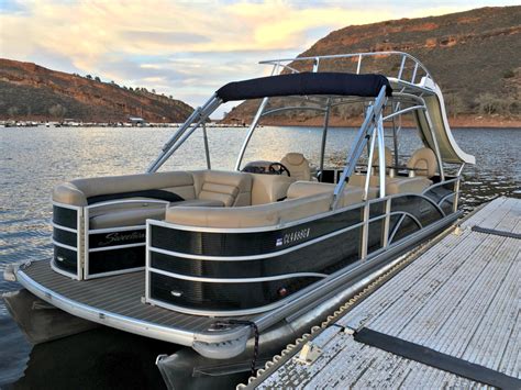 Godfrey pontoons. Godfrey Pontoon Boats. Based in Indiana, Godfrey Marine has been making boats for over 60 years now. They tend to produce vessels that are more simple and practical than some of the luxury brands. That isn’t to say Godfrey makes low quality boats by any means as they do have higher end models as well. Instead, they have … 