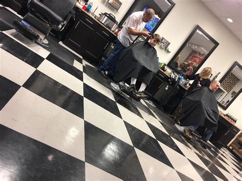 Goettee's barber shop. Best Barbers in Overland Park, KS - Hammer & Nails Grooming Shop for Guys - Leawood, JD & Jake's The Barber Shop, Dani The Barber, Purple Label Luxury Barber Shop, Scissors & Scotch, Absolute Hair, Russ the Barber, MidWest Barbery, Ernie's Barber Shop, Whiskey Beard Barber 