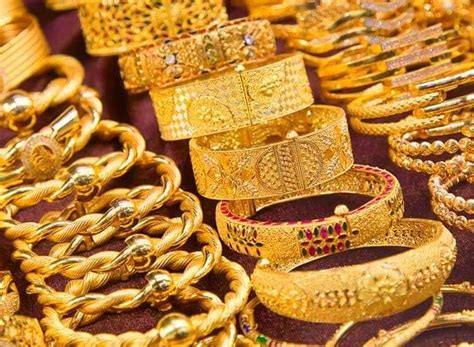 Gold price in tola in pakistan. Live Bullion Rates of 24K, 23K, 22K, 21K & 18K per 2 Tola gold in Pakistan ... Check gold price in Pakistan today for 2 Tola of 18K, 20K, 21K, 22K and 24K. The page is updated on daily basis as per the rates provided by the Saraf Jewelers Association of different cities such as Karachi, Lahore, Islamabad, Peshawar, Quetta, Faisalabad, … 