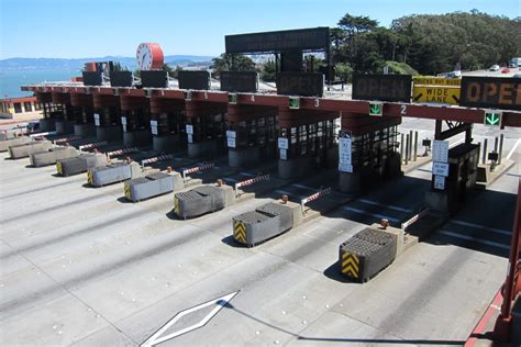 Golden Gate Bridge Toll Plaza to Hawk Hill - Rome2rio