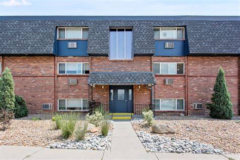 Golden co apartments. See all available apartments for rent at Aurum in Golden, CO. Aurum has rental units ranging from 390-1208 sq ft starting at $1579. 