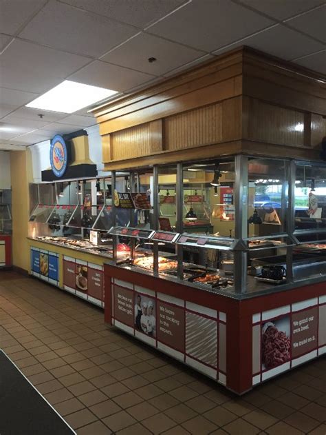 Golden corral glen burnie maryland. Golden Corral: Hit and Miss - See 49 traveler reviews, 5 candid photos, and great deals for Glen Burnie, MD, at Tripadvisor. 