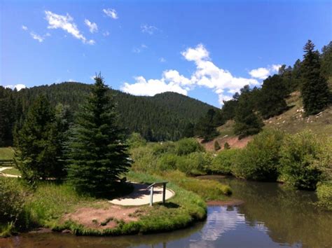 Golden gate canyon state park . Of the 41 state parks in Colorado, Golden Gate Canyon State Park (GGCSP) is one of the flagship parks when it comes to scenery, mountain setting and hiking opportunities. Only about 30 miles west of central Denver, this gem of a park offers plenty of things to do for the entire family. Confined mostl... 
