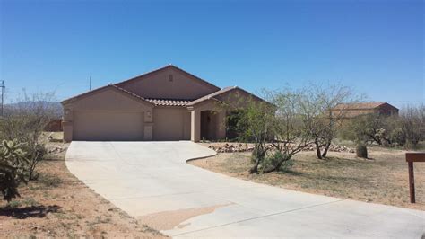 Golden valley az real estate. Zillow has 427 homes for sale in Golden Valley AZ. View listing photos, review sales history, and use our detailed real estate filters to find the perfect place. 