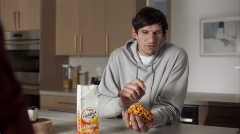 Goldfish commercial guy. Who is the tall guy in the new Goldfish commercial? This new Tobi-Bobi Goldfish commercial is pure comedy gold. Sixers star Tobias Harris and former Sixers big man Boban Marjanovic have a storied relationship both as teammates and as best friends that dates back years with the Pistons, Clippers, and Sixers. 