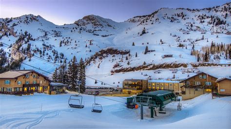 Goldminer's daughter alta. Free WiFi. Local Shuttle. On site ski rentals & shop. Goldminer's Saloon. Ski Lockers for lodge guests. Dinner & Breakfast included. Family game room (ping pong, pool, TV) Apres Ski for lodge guests. Indoor hot tub. 