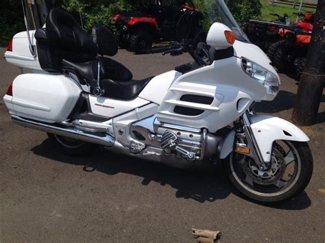 Goldwing 1800 Motorcycles for sale - SmartCycleGuide.com