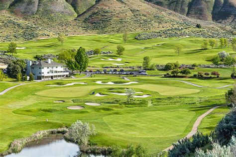 Golf courses in boise idaho. Play golf at Boise Ranch Golf Course, located at 6501 S Cloverdale Rd Boise, ID 83709-6508. Call (208) 362-6501 for more information. 