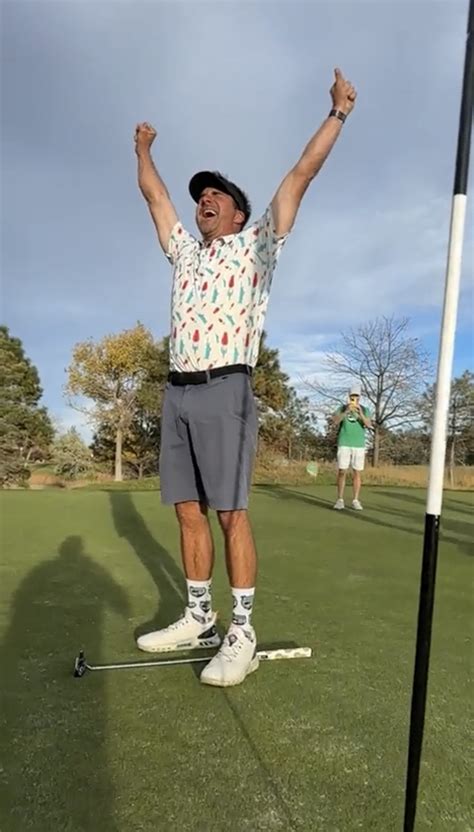 Golfer breaks Guinness World Record at Broomfield course