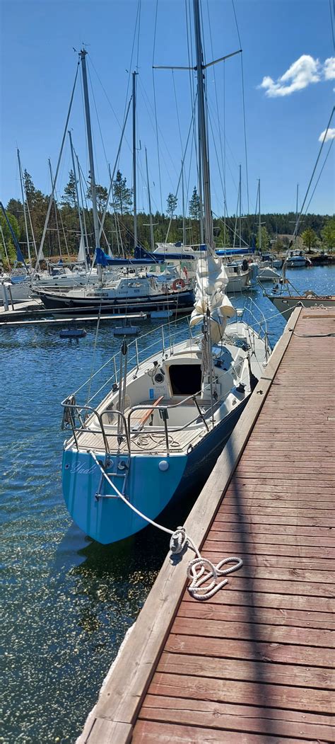 Golondrina, a Senorita Helmsman - Google Sites