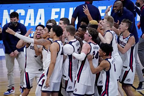 UConn vs. Gonzaga money line: UConn -165, Gonzaga +140 UCONN: The Huskies are 8-1 against the spread in their last nine games overall GON: The over is 10-3 in the Bulldogs' last 13 games overall. Gonzaga bulldogs men's basketball vs washington basketball match player stats